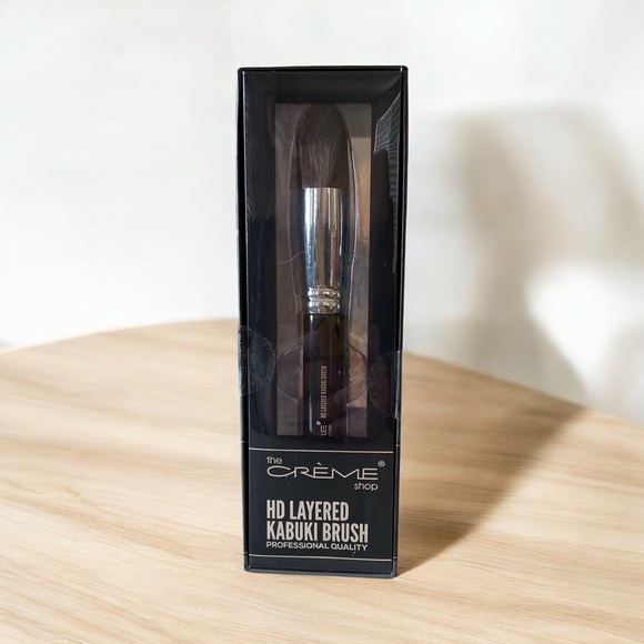 🦄 4/$20 The Crème Shop  HD Layered Kabuki Brush New In Box - Picture 1 of 3